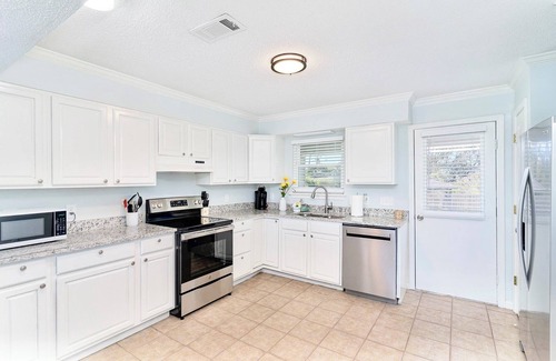 Ono Island Apartment | Perdido Key Private Getaway Near Pensacola Beach!
