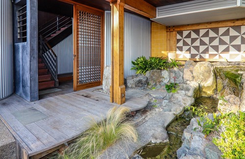 Del Mar Heights House | Peregrine View - Custom Home in Quiet Neighborhood