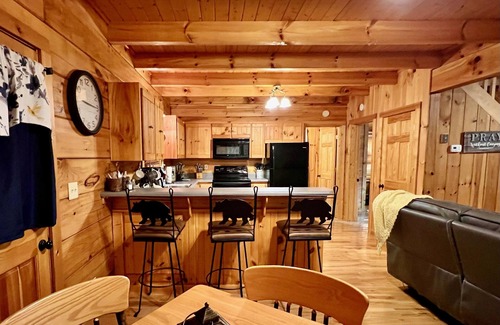 Gatlinburg - Pigeon Forge House | Perfect Balance of Peacefulness and Convenience