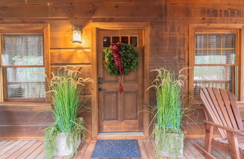 Gatlinburg - Pigeon Forge House | Perfect Balance of Peacefulness and Convenience