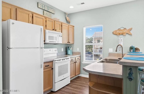 Sunset Beach Condo | 🏖️Perfect Beach Condo in Sea Trail-quick and easy drive to Sunset Beach