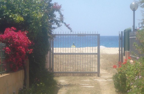 Solanas Villa | Perfect beachside location - 40 metres from the sea. (Free Wi-Fi)