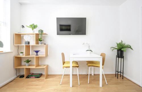 Chester Apartment | Perfect City Centre Location - Historic Albion Mews