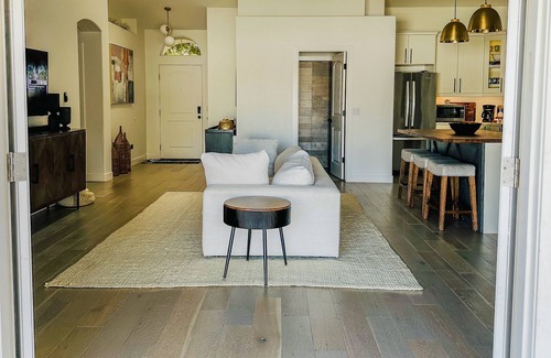 Peoria House | Perfect Desert Retreat