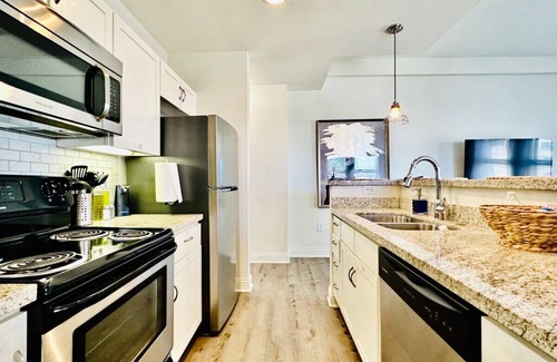 Mile Square Apartment | Perfect Downtown Location For Events And Sports
