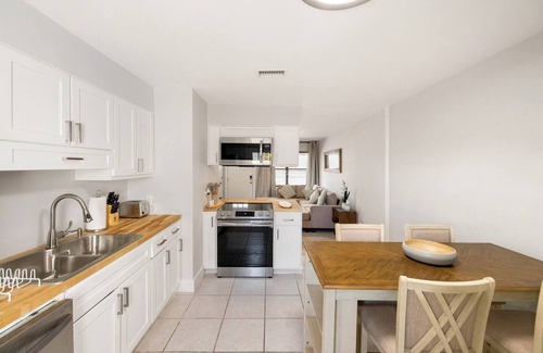 Treasure Cove House | Perfect for 2 Families - Whole Duplex For Rent - 4 Bedroom 2 Bathroom 2 Kitchens