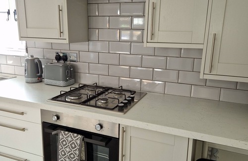 Gateshead Cabin | Perfect for a city break, 10 minutes into Newcastle city centre