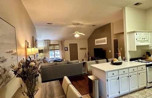 Oxford House | Perfect for all Ole Miss functions. 3 bedroom home just off of Old Taylor Road