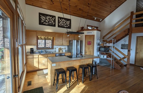 Bryson City House | Perfect for Families! Relaxing Mountain House, Gorgeous Views