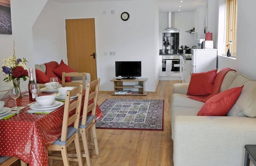 Sheffield Green Cottage | Perfect for walkers and cyclists with walks and cycle routes from the doorstep.
