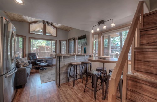 Breckenridge House | Perfect Getaway Cabin w/Nearby Hike/bike Trails