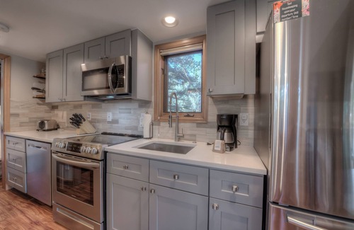 Breckenridge House | Perfect Getaway Cabin w/Nearby Hike/bike Trails