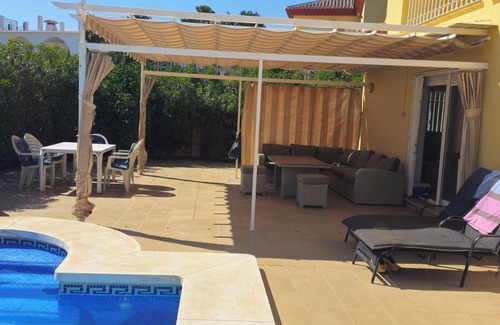 Caleta de Velez Ski Chalet | Perfect getaway on the Costa del Sol - House with private pool near the sea