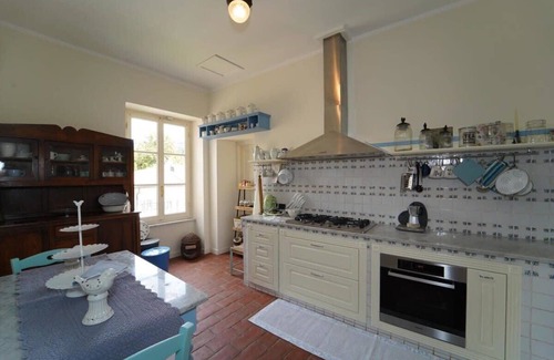 Sarzana Villa | Perfect getaway villa with excellent amenities