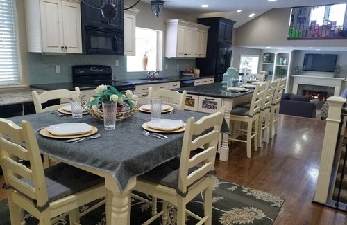 Sandy House | Perfect Home/Perfect Location/Perfect Get Away YEAR ROUND!