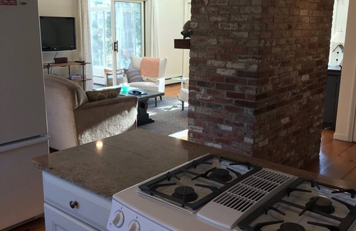 Chatham House | Perfect House to Enjoy Family & Friends!