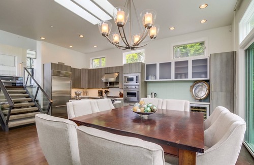 Village of La Jolla House | Perfect La Jolla location