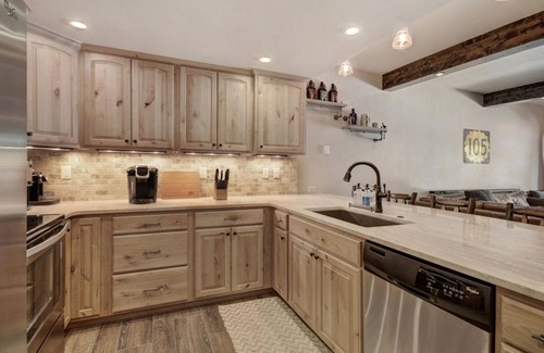 Peak 9 Condo | PERFECT Location & Fully Upgraded! Best Value in Breck!