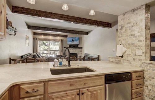 Peak 9 Condo | PERFECT Location & Fully Upgraded! Best Value in Breck!