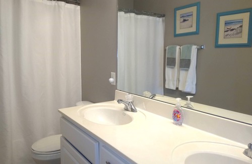 Camdenton Condo | Perfect location! Lakefront 3 bdr condo in quiet cove and next to heated pool!