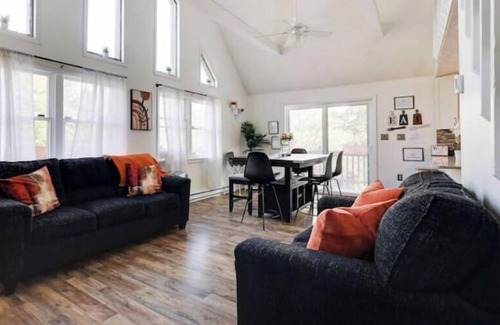 Long Pond House | Perfect location, near skiing and indoor waterparks with a private hot tub!