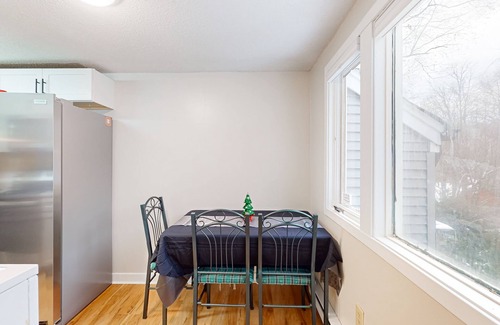 Sugar Mountain Condo | Perfect Mountain Retreat with Wifi, Full Kitchen and Fireplace