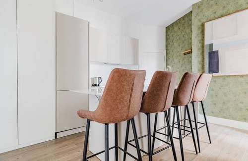 Palacio Apartment | Perfect Palacio 2BR w/Washer, Fully Furnished & Ready, by Blueground