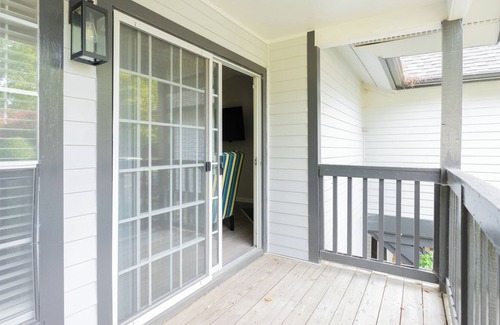 Northwest Raleigh Apartment | Perfect Place for travelers and working professionals to stay at a move-in place