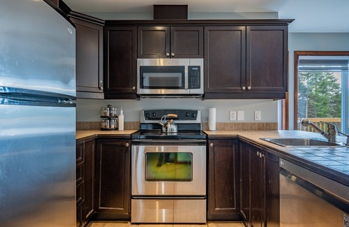Mont-Tremblant Condo | Perfect Tremblant Location- Pool & Golf Course