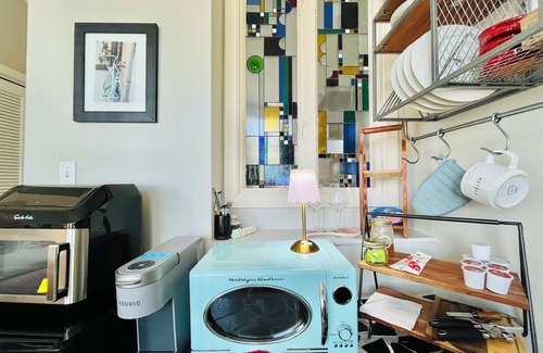 Wilmington Apartment | Perfect Work Retreat on Market St. Downtown ILM