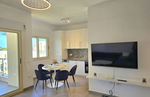 Ishem Apartment | Perla Holiday Homes 273
