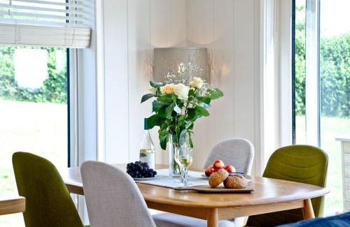 Cheddar Ski Chalet | Perry Lodge, Strawberryfield Park