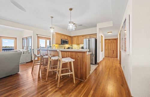 Manteo Condo | Persuasion, 604 N Bay Club