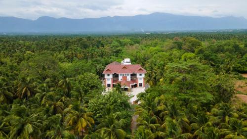 Chittur Hotel | Perumatty Residency