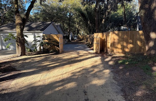 Fernandina Beach House | Pet/Family Friendly 3/2 with Enormous Backyard/RV Hook Ups/Boat Washing Area!