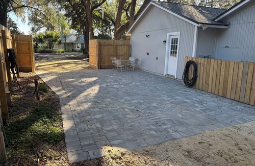 Fernandina Beach House | Pet/Family Friendly 3/2 with Enormous Backyard/RV Hook Ups/Boat Washing Area!