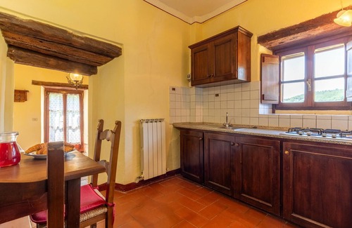 Monte Santa Maria Tiberina Apartment | Pet friendly apartment