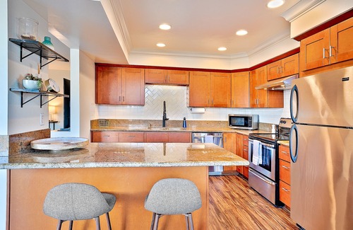 La Playa Condo | Pet Friendly 2 bedroom in Point Loma, Overlooking Kellogg Beach - Stay for 30 days!