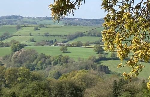 Longhope House | Pet Friendly - 2 Guests - Original Roadsmans Wagon