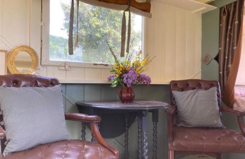 Longhope House | Pet Friendly - 2 Guests - Original Roadsmans Wagon