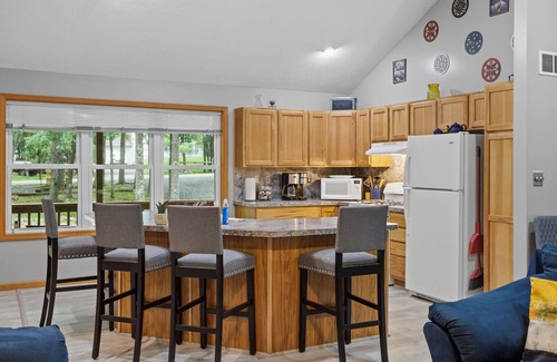 Albrightsville House | Pet-Friendly Albrightsville Ranch with Open Kitchen, Fireplace, BBQ & Game Room