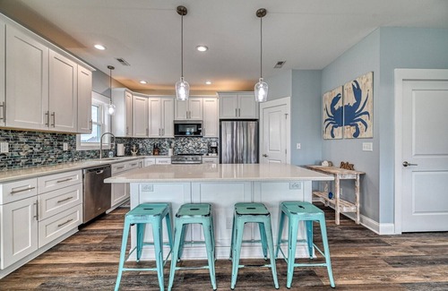 Surf City House | Pet Friendly and Free Town Parking Pass - community beach access