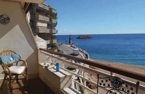Tossa de Mar Apartment | Pet friendly apartment in Tossa de Mar