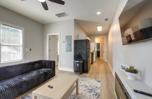 College Park Apartment | Pet-Friendly ATL Hub - 9 Mi to Downtown