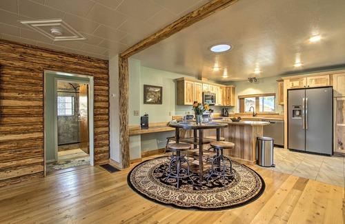 Augusta Cabin | Pet-Friendly Augusta Cabin - Walk to Main Street!