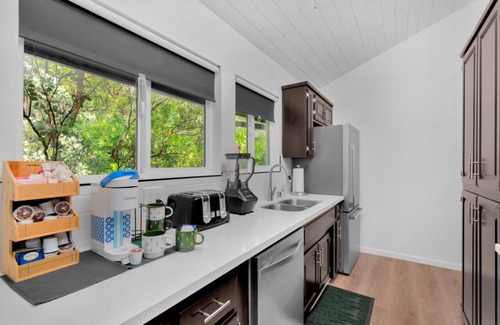 Bass Lake House | Pet Friendly Bass Lake Cabin w/Pvt Dock Sleeps 11