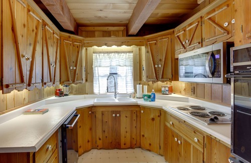 Vallecito Cottage | Pet-friendly Bayfield Cabin w/Game Room & Hot Tub