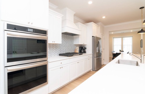 Frankford House | Pet Friendly - Beach Vacation + Pool: 4BR and 3.5BA~6 Beds 11 Guests