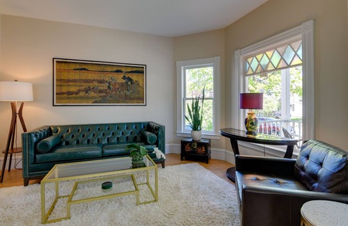 Burlington House | Pet Friendly Burlington House w/ Covered Porch