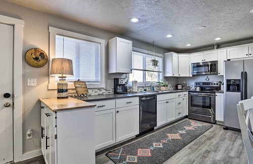 Caldwell House | Pet-Friendly Caldwell House Near Boise River!